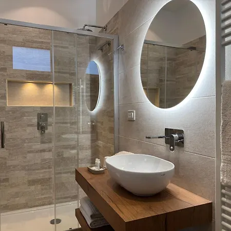 Gasthuis Vecchia Alimini 4*