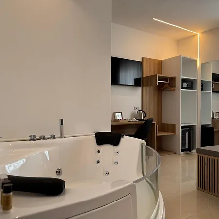 Vecchia Alimini Οτράντο